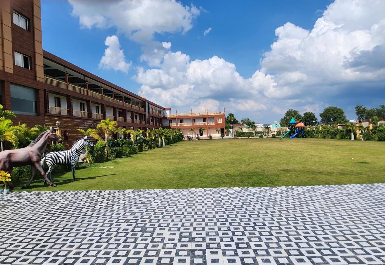 The Bodhi Palace Resort Zewnętrze zdjęcie